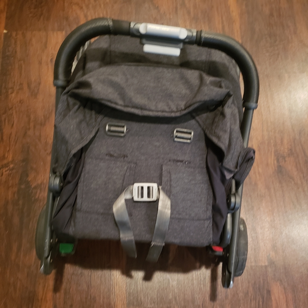 2018 UPPAbaby minu stroller black charcoal